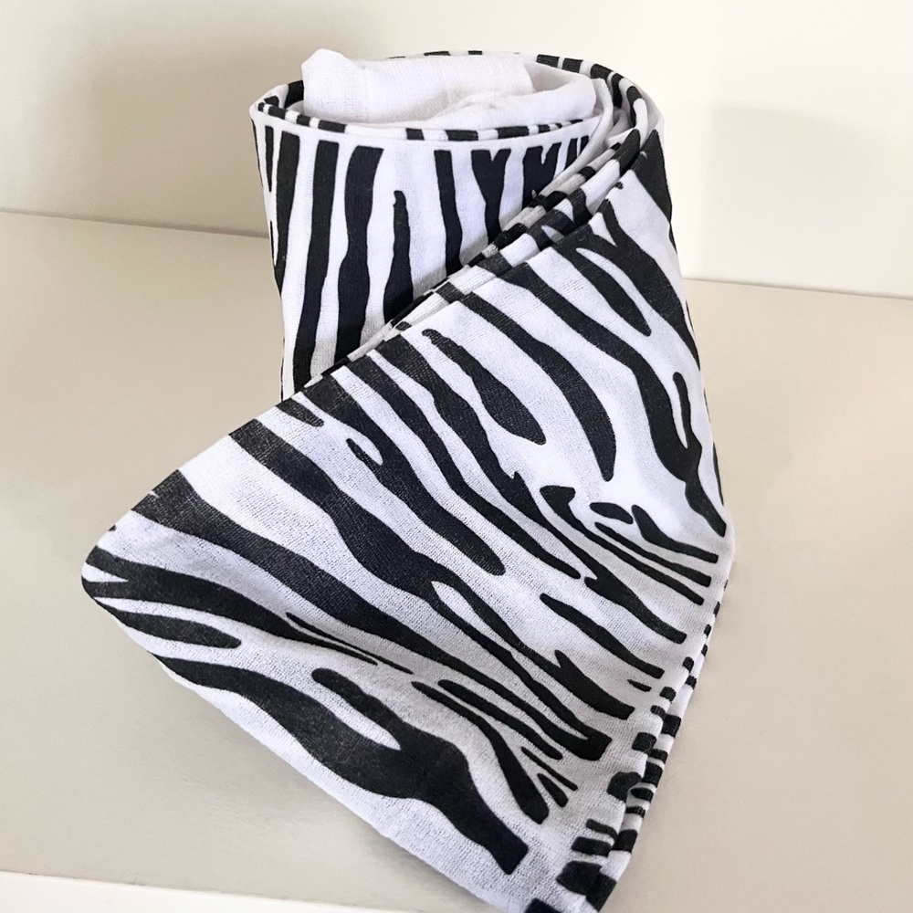 NWOT Zebra print stockings - Picture 4 of 16